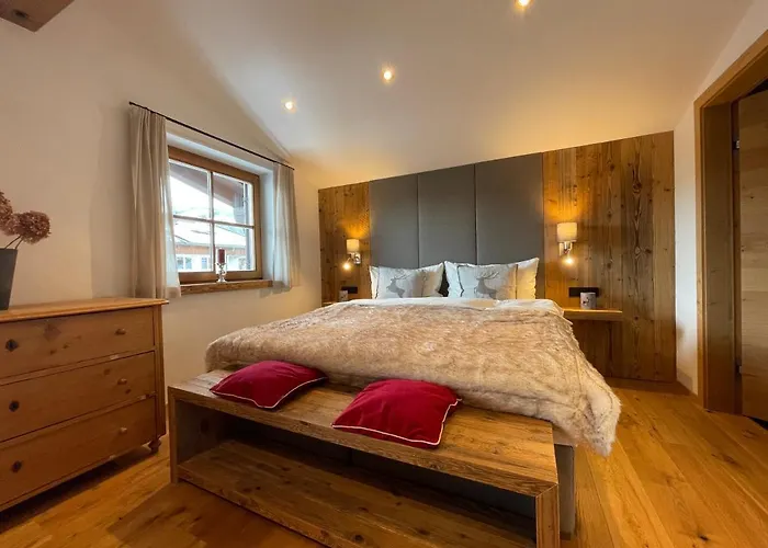 Sonnenschein Rebecca *